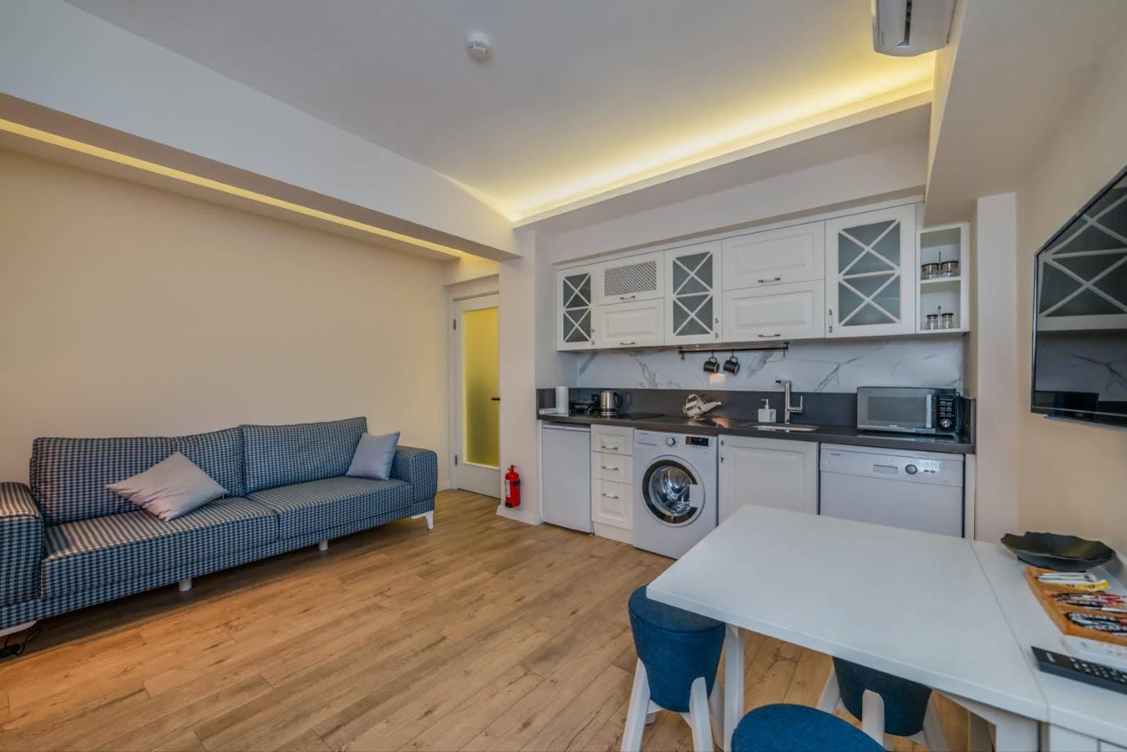 Otel Ece Marina 2*