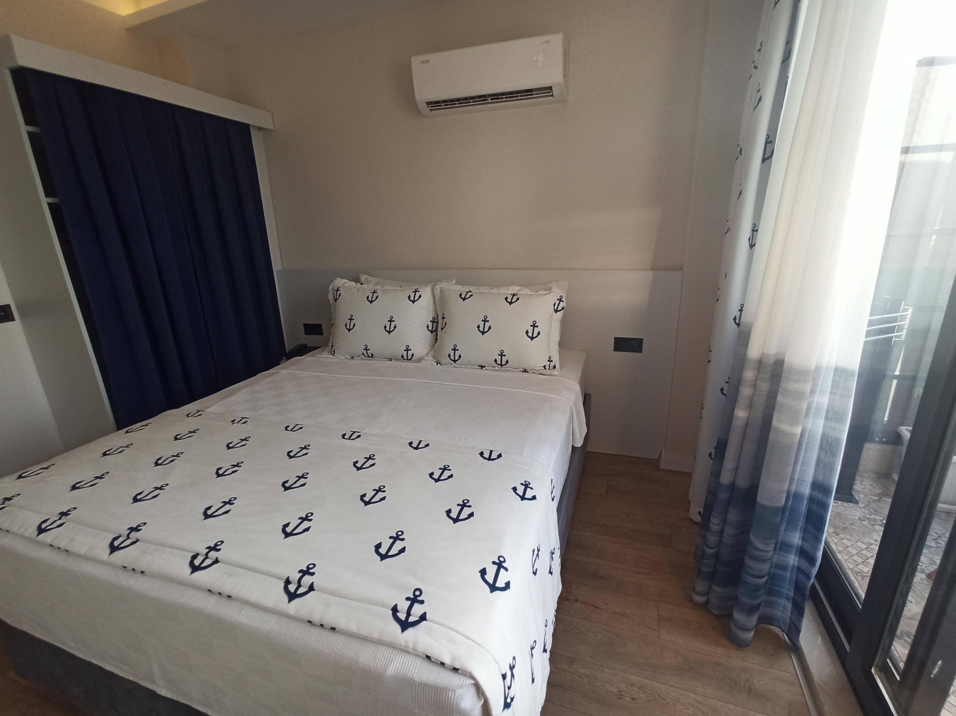 Otel Ece Marina 2*