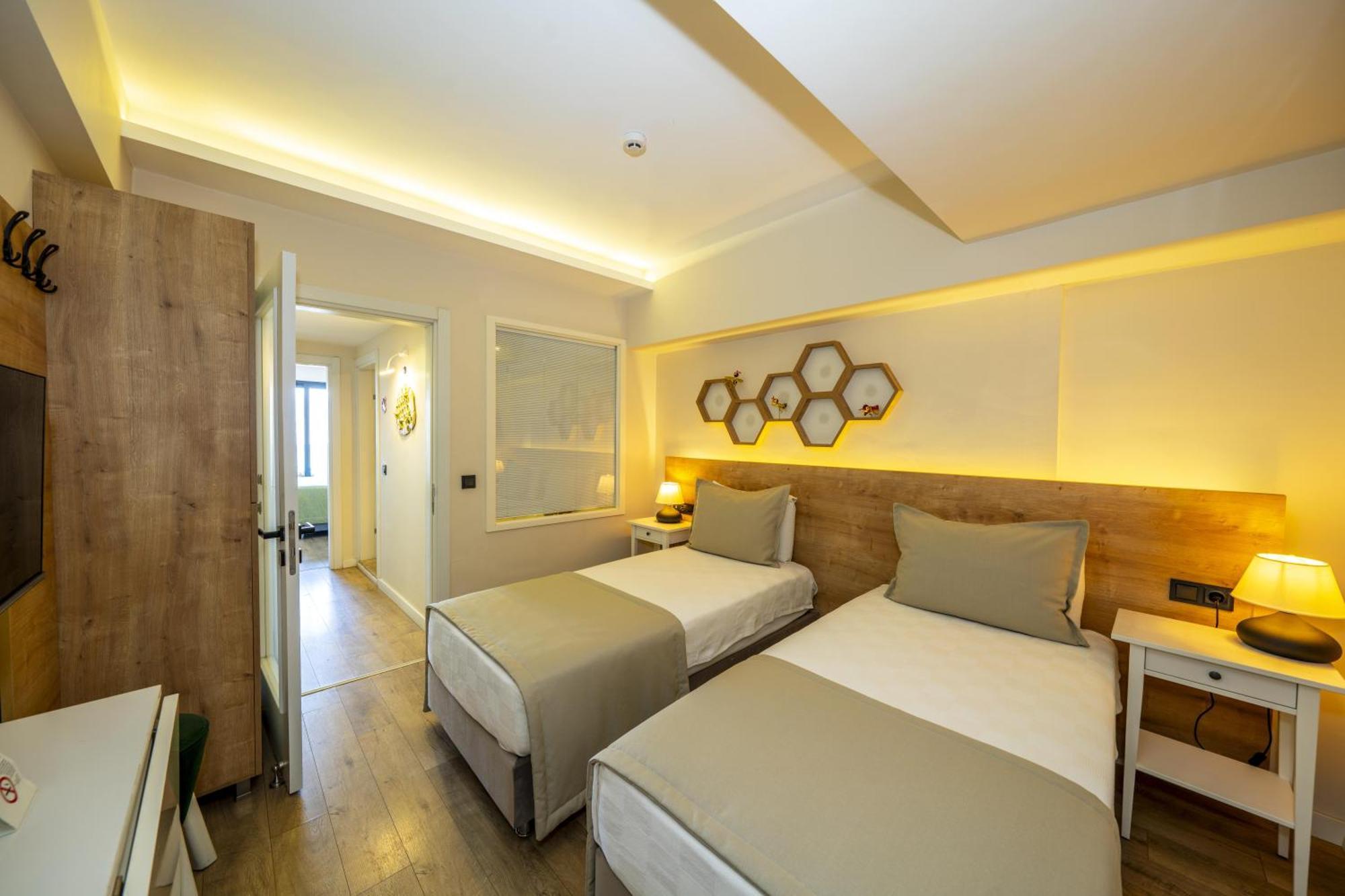 Otel Ece Marina