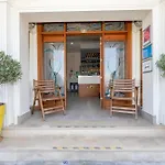 Ece Marina Suites